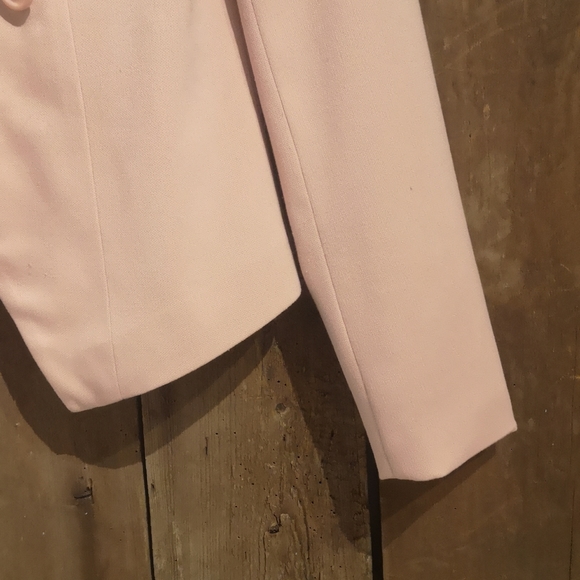 Chic Pink Martini Blazer - Picture 5 of 6
